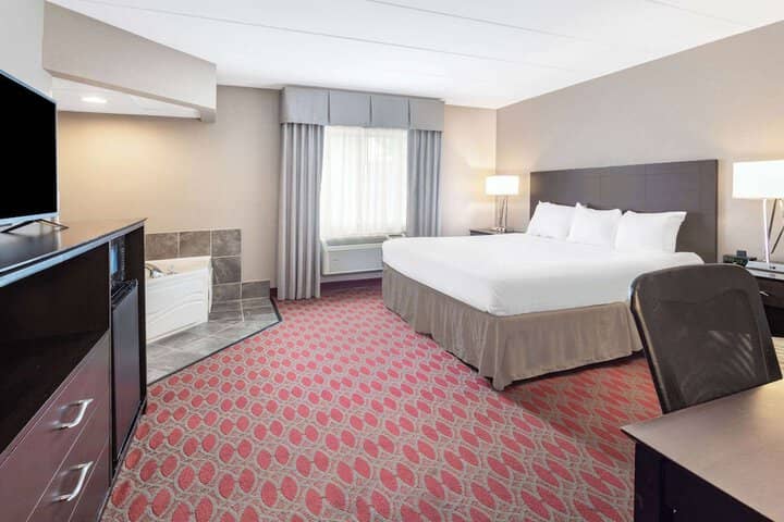 Room 14 of 36