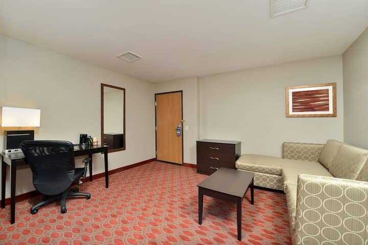 Room 20 of 36