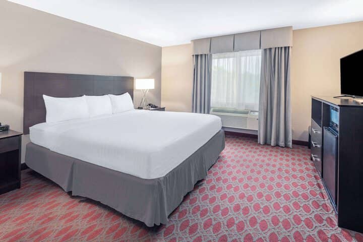 Room 5 of 36